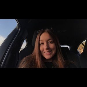 Meet your Posher, Jennasea